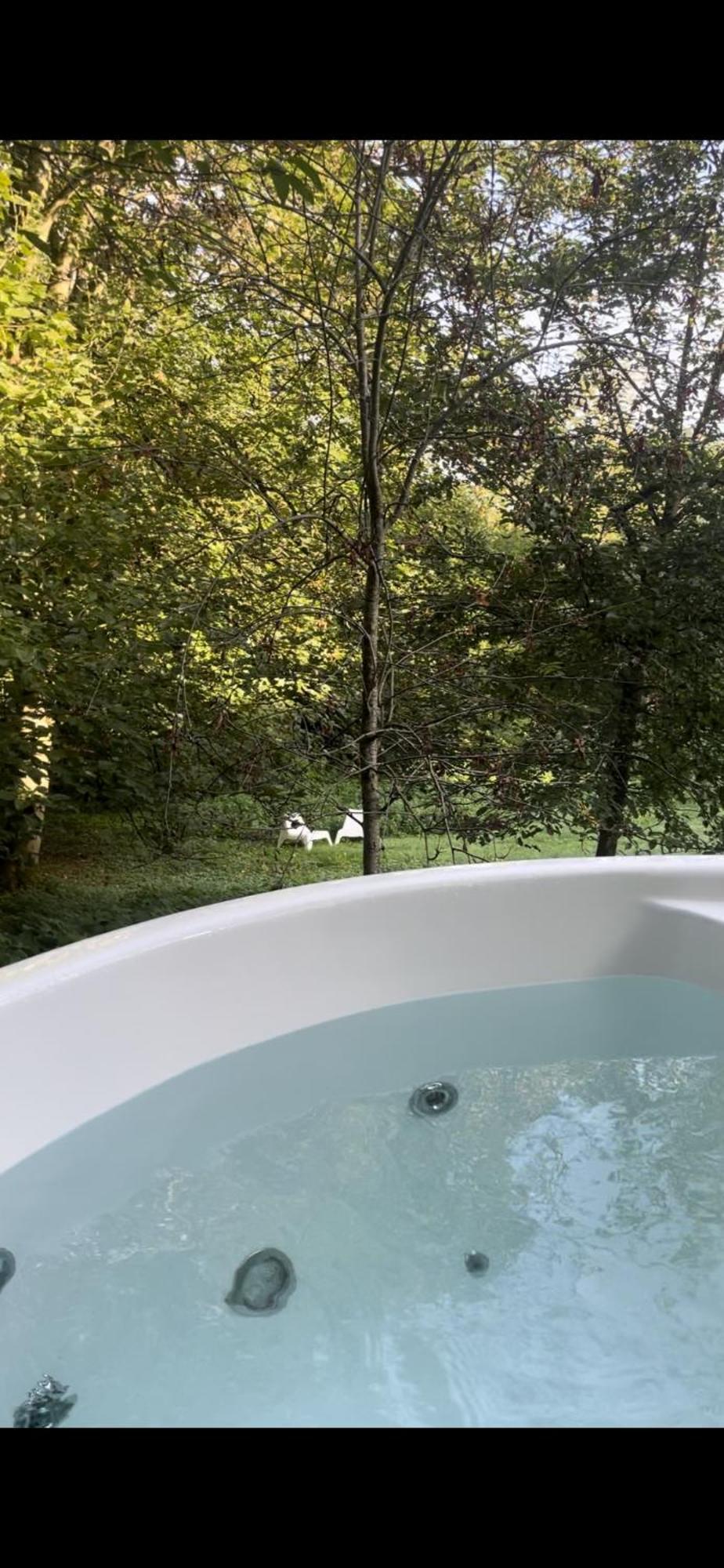 La Canopee Des Arbres, Anna Ellezelles Eksteriør bilde